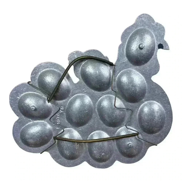 York Metal Crafters Chicken Hen Shaped Deviled Egg Dozen Holder VINTAGE 1976 - Picture 2 of 7